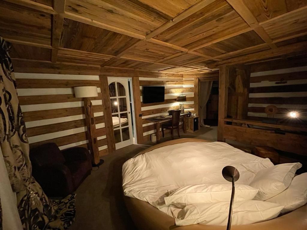 Relais Du Chateau Blanc 拉蒂勒 外观 照片
